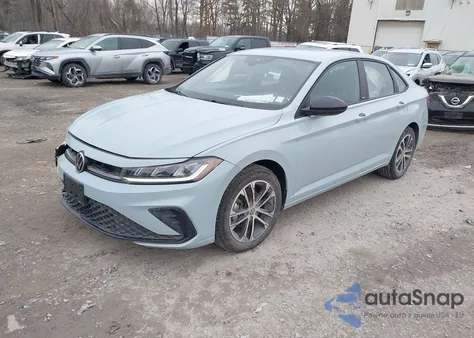 2025 Volkswagen Jetta 1.5T Sport z USA, uszkodzony, nr VIN 3VWBX7BU4SM032928